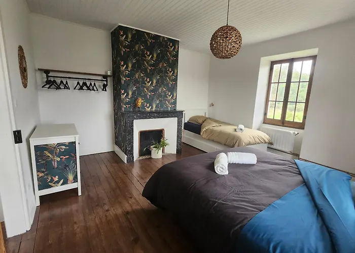 Ferme Equerre 12 Personnes Avec Piscine *