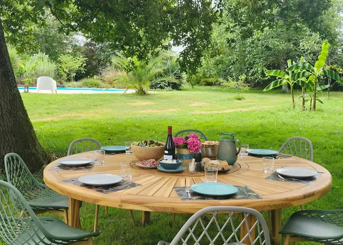 Ferme Equerre 12 Personnes Avec Piscine Σπίτι διακοπών *