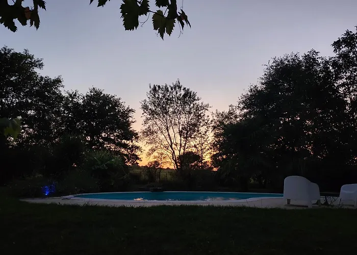 Ferme Equerre 12 Personnes Avec Piscine Σπίτι διακοπών Viozan