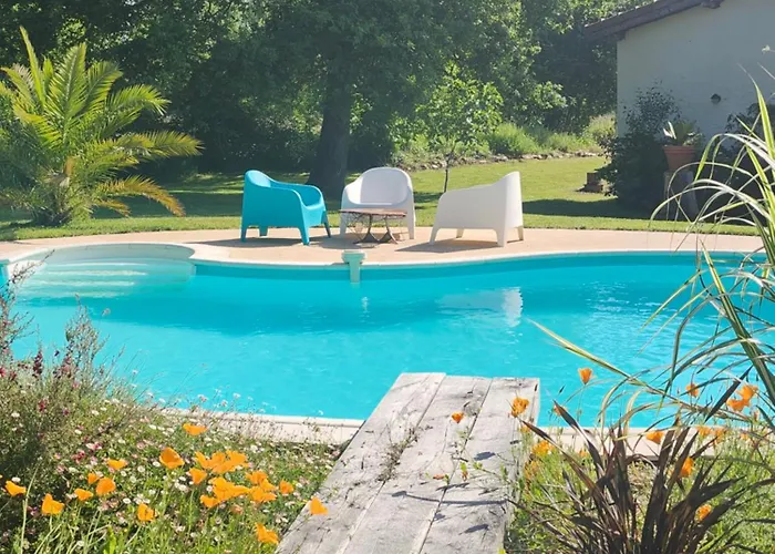 Ferme Equerre 12 Personnes Avec Piscine Viozan