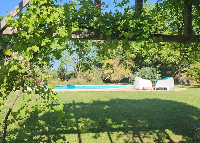 Ferme Equerre 12 Personnes Avec Piscine Viozan