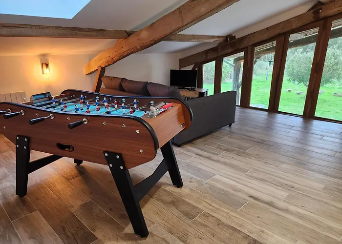 Ferme Equerre 12 Personnes Avec Piscine 別荘 Viozan